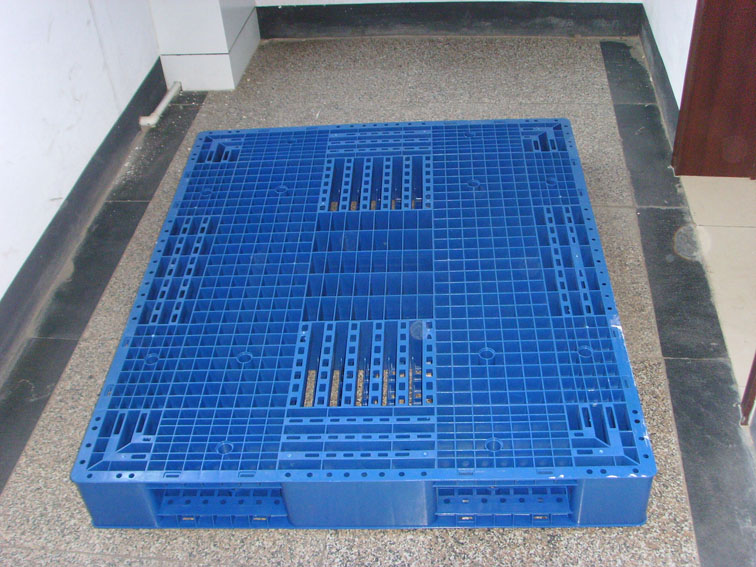 中空塑料托盤的飛速發展為中空填充母料打開了更廣的市場